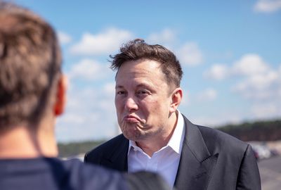 Elon blows up the "free speech" lie