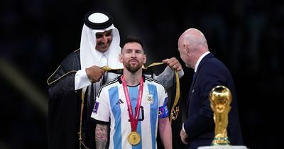 What is a Bisht and why was Lionel Messi wearing one?