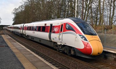 Rail strikes: Christmas Eve passenger trains to end by 3pm, says Network Rail