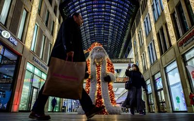 European stocks attempt pre-Christmas rebound