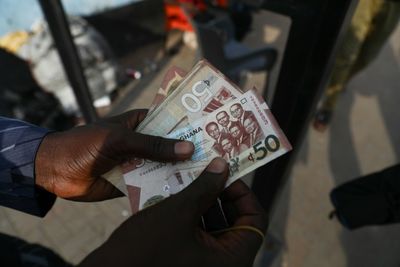Ghana suspends part of foreign debt payments