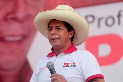 Mexican president repeats asylum offer for Peru's Castillo, backs elections