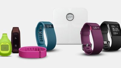 Jumpstart Your New Years' Resolutions With This Fitbit Sale on Amazon