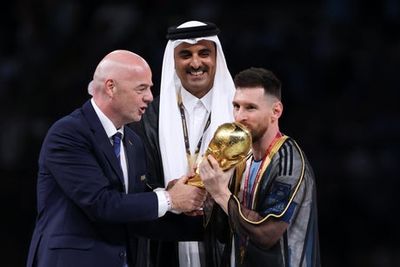 What was the black robe Lionel Messi wore at the World Cup celebration?