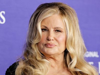 Jennifer Coolidge applauds SNL impressionist for ‘hilarious imitation’: ‘What a feat!’