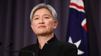 Penny Wong's trip to China to focus on re-establishing diplomatic dialogue