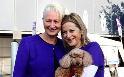 Dr Kerryn Phelps reveals wife’s ‘devastating’ vaccine injury, calls for urgent COVID plan