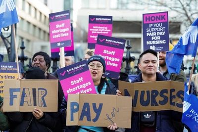 Nurses stage second walkout in four London hospitals in row over pay