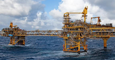 Scottish oil workers fear being stranded on rig for Christmas as flights scrapped
