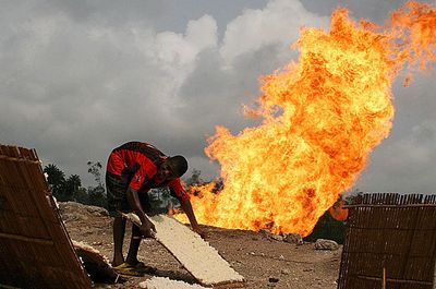 Niger Delta decries slow cleanups, decades after oil spills