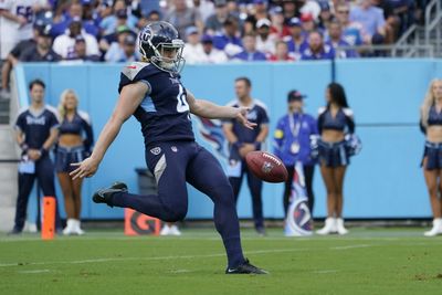 2 Titans finish tops at their position in fan voting for Pro Bowl