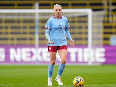 England defender Alex Greenwood signs new Man City contract