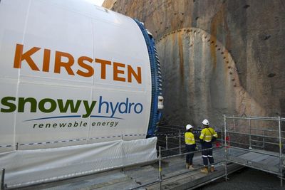 Governments strike $7.8bn deal to connect Snowy 2.0 and NSW renewable zones to the grid