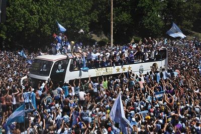 Argentina bus parade to celebrate World Cup 2022 triumph abandoned due to chaotic scenes in Buenos Aires