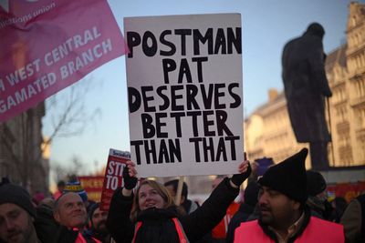 Royal Mail workers confirm fresh strikes before Christmas
