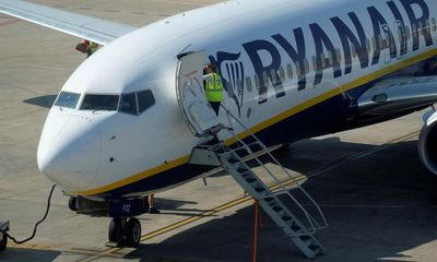 Ryanair restores pandemic pay cuts for Ireland pilots in time for Christmas