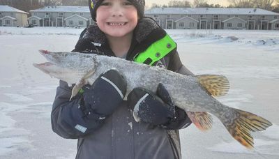 Building ice, ice fishing and ongoing lakefront perch