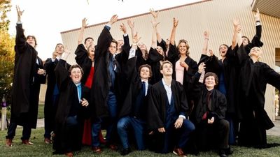 Regional Victorian high school students excel in VCE despite being exposed to bushfires, COVID and death