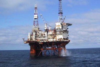 North Sea oil workers fear being stranded at Christmas amid weather flight cancellations