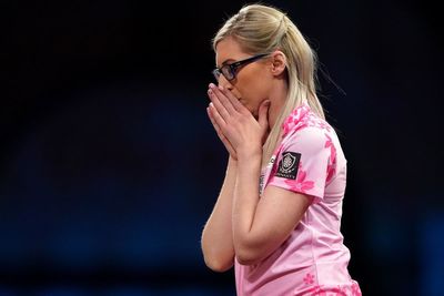 Fallon Sherrock pays price for missed doubles in World Championship defeat