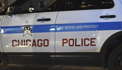 Woman struck, hurt by falling glass in Loop