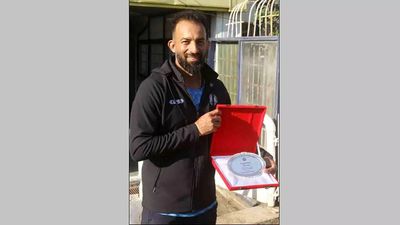 Batters fail to capitalize on good starts, Vidarbha dismissed for 264