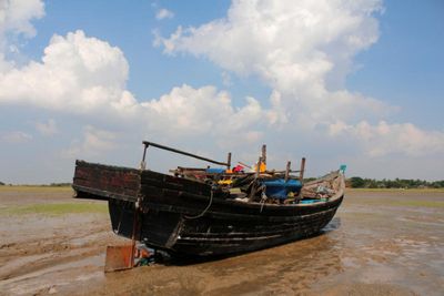 Myanmar police arrest trafficking gang linked to deaths of 13 Rohingya