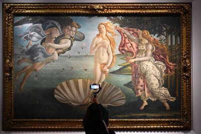 Botticelli’s Secret by Joseph Luzzi review – a great mystery in the picture