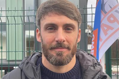 Ex-Marine among striking ambulance workers demands something must change