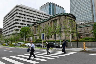 Europe, US stocks rise, as yen steadies after surge