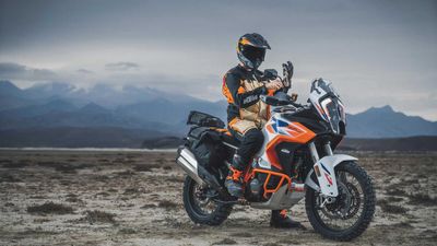 2023 KTM 1290 Super Adventure R Doesn't Need Roads To Have A Good Time