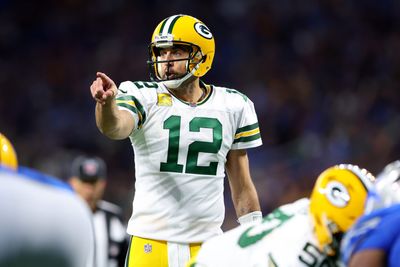 Aaron Rodgers weirdly tried to discredit a report from 11 Packers WRs that his hand signals are indecipherable