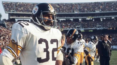 Terry Bradshaw Remembers Franco Harris, His Steelers Teammate and Friend