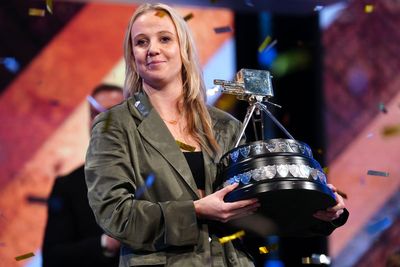 Euro 2022 golden boot winner Beth Mead caps memorable year with SPOTY win