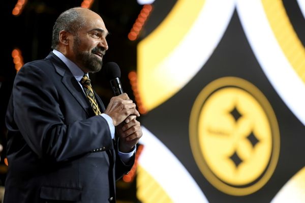 NFL legends pay tribute to star of 'immaculate reception' as Franco Harris  dies at 72 - Mirror Online