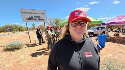 Concerns for Alice Springs prison officers' mental health as report reveals impact of staffing crisis