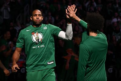 PHOTOS – Pacers at Celtics: Boston falls in deep hole, loses to Indiana 117-112 despite comeback