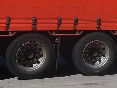 Safety skipped before fatal Tas tyre blast