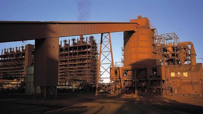 Clive Palmer offloads Queensland Nickel refinery to Swiss company Zero Carbon Investek