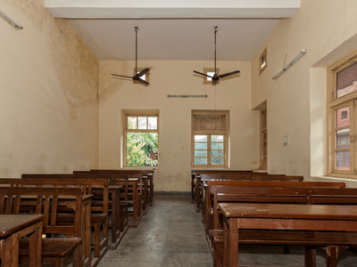 Oxford student shares heartfelt post after receiving Masters degree: "My grandfather was not allowed inside a classroom"