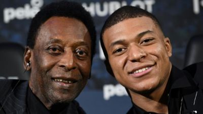 Pele to stay in hospital in Brazil over Christmas for cancer treatment