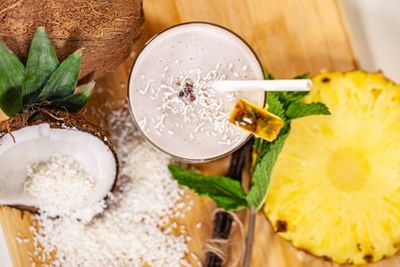 Best vegan meal replacement shakes for nutrition and taste