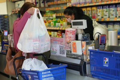 Hong Kongers to pay HK$1 per plastic bag at supermarkets