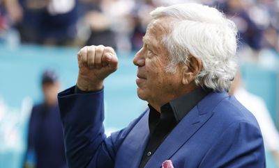 Robert Kraft extends personal invite to Patriots fan heckled at Raiders game