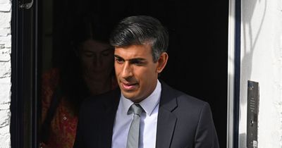 Rishi Sunak changes rules so ministers can use their chauffeur-driven limos more