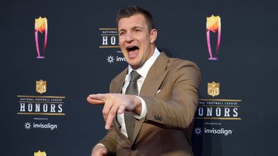 Gronkowski: NFL Team Is Trying to Woo Him With Offer of No. 69 Jersey