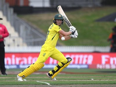 Meg Lanning returns to captain Australia