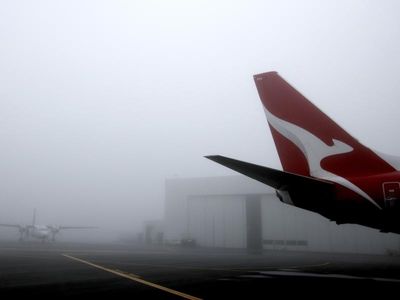 Flights diverted as Melbourne fogs up