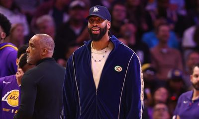 NBA executive: Anthony Davis injury could give Lakers trade leverage