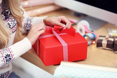 Shoppers buying fewer and cheaper gifts to cut back this Christmas